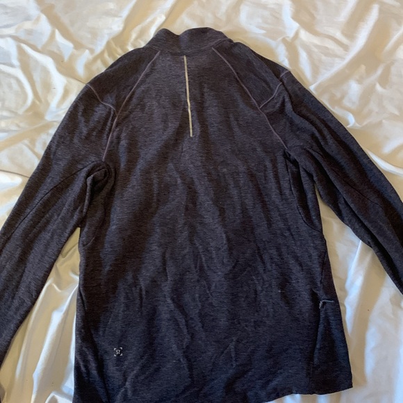 Lululemon long sleeve purple-ish pattern - Picture 2 of 2